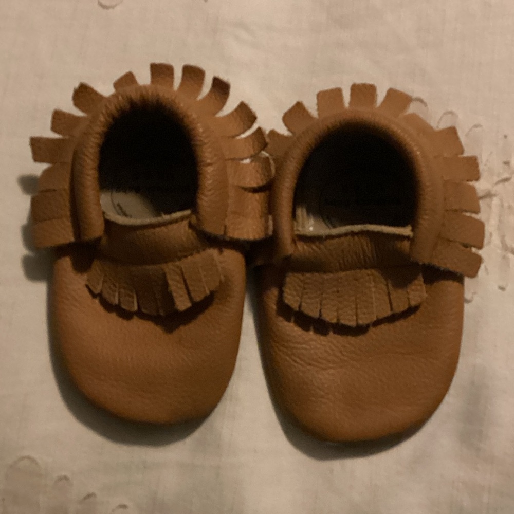 Birdrock Baby Leather Hard-sole fringed moccasins